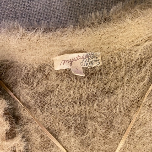 Mystree oversized cardigan sweater, animal (leopard) print, size small. - Picture 2 of 8